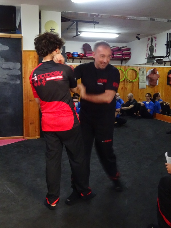 Kung Fu Academy di Sifu Mezzone Arti Marziali e palestra di Sport da Combattimento Wing Chun Weng Chun Tjun Tai Chi Taijiquan Qigong Sanda Difesa Personale (163)